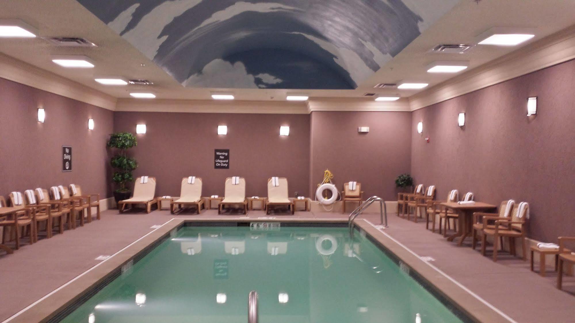Homewood Suites By Hilton Indianapolis Downtown Esterno foto